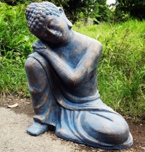 statue lazy buddha 12